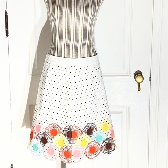 Boden Dresses & Skirts - Boden White A-Line Skirt with Colorful Floral Accents